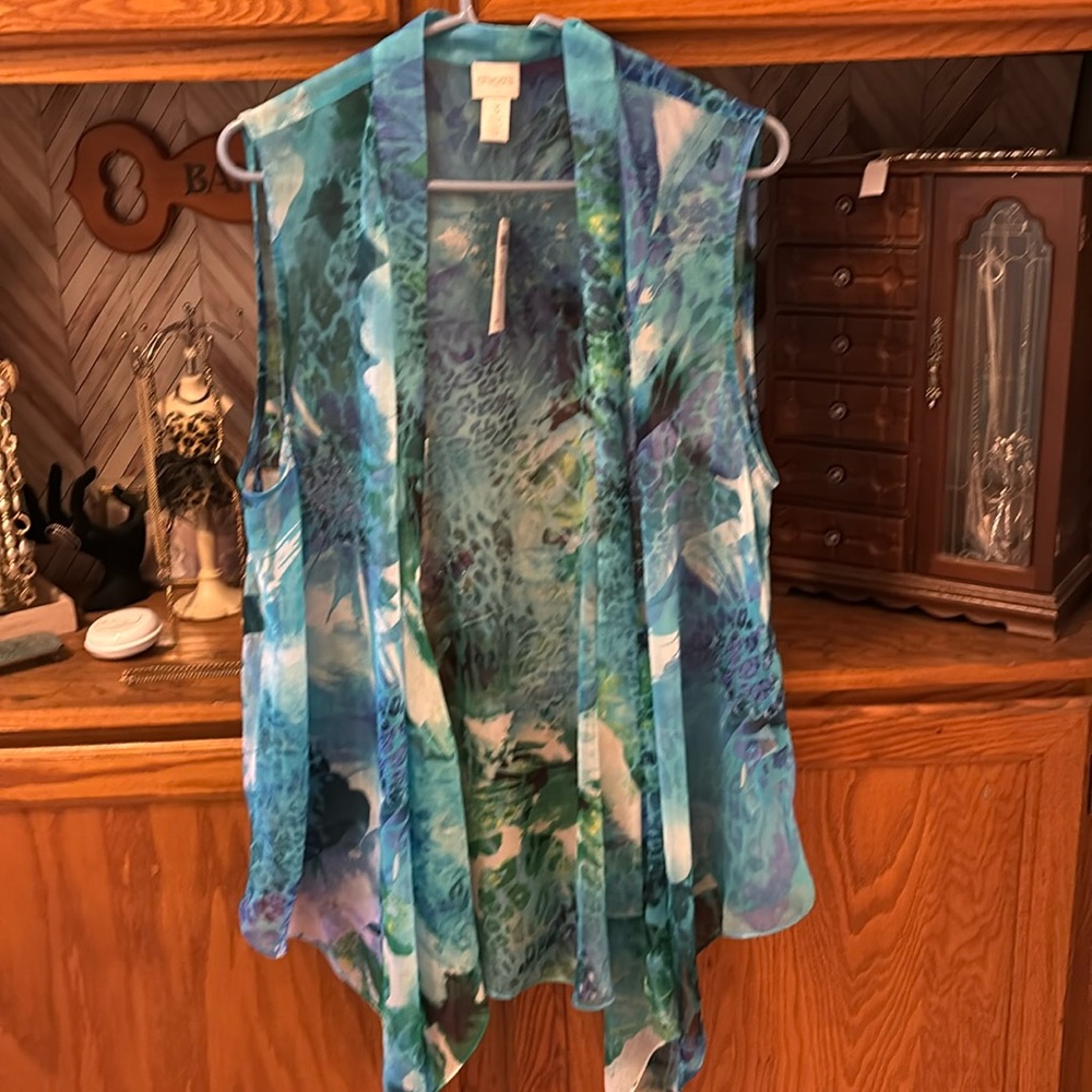 Chicos Brand New Sheer wrap